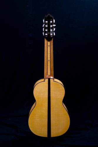 Handgjorda klassisk gitarr, Plantilla Domingo Esteso. Gitarrlängd 970 mm. Rodolfo Cucculelli, Gitarrbyggare.jpg