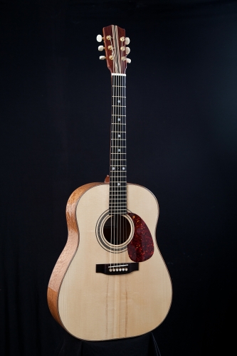 Acoustic guitar  Gibson J-45, Italian Alpine Spruce and  Snakewood, scale 24 3/4