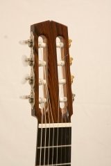 Cabeza de guitarra enchapada con Cocobolo (Dalbergia retusa), clavijero Schaller, cejilla de hueso.JPG