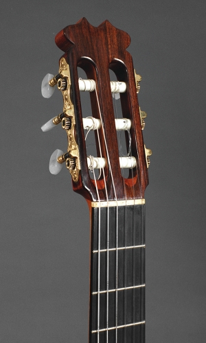 Traditionelle flamenco-guitar, hovedfiner Ostindisk p.jpg